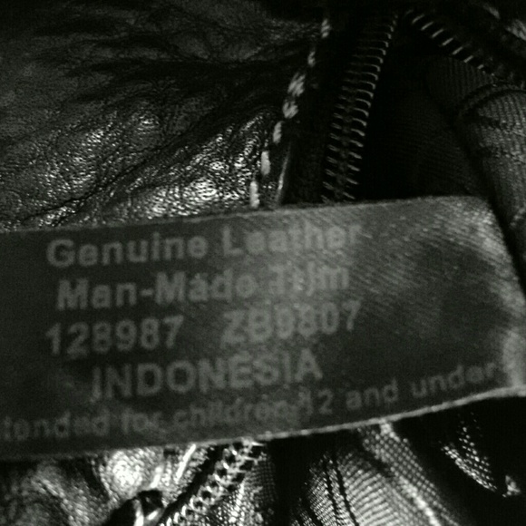 Fossil Patchwork Organizer Shoulder Bag - Picture 8 of 8